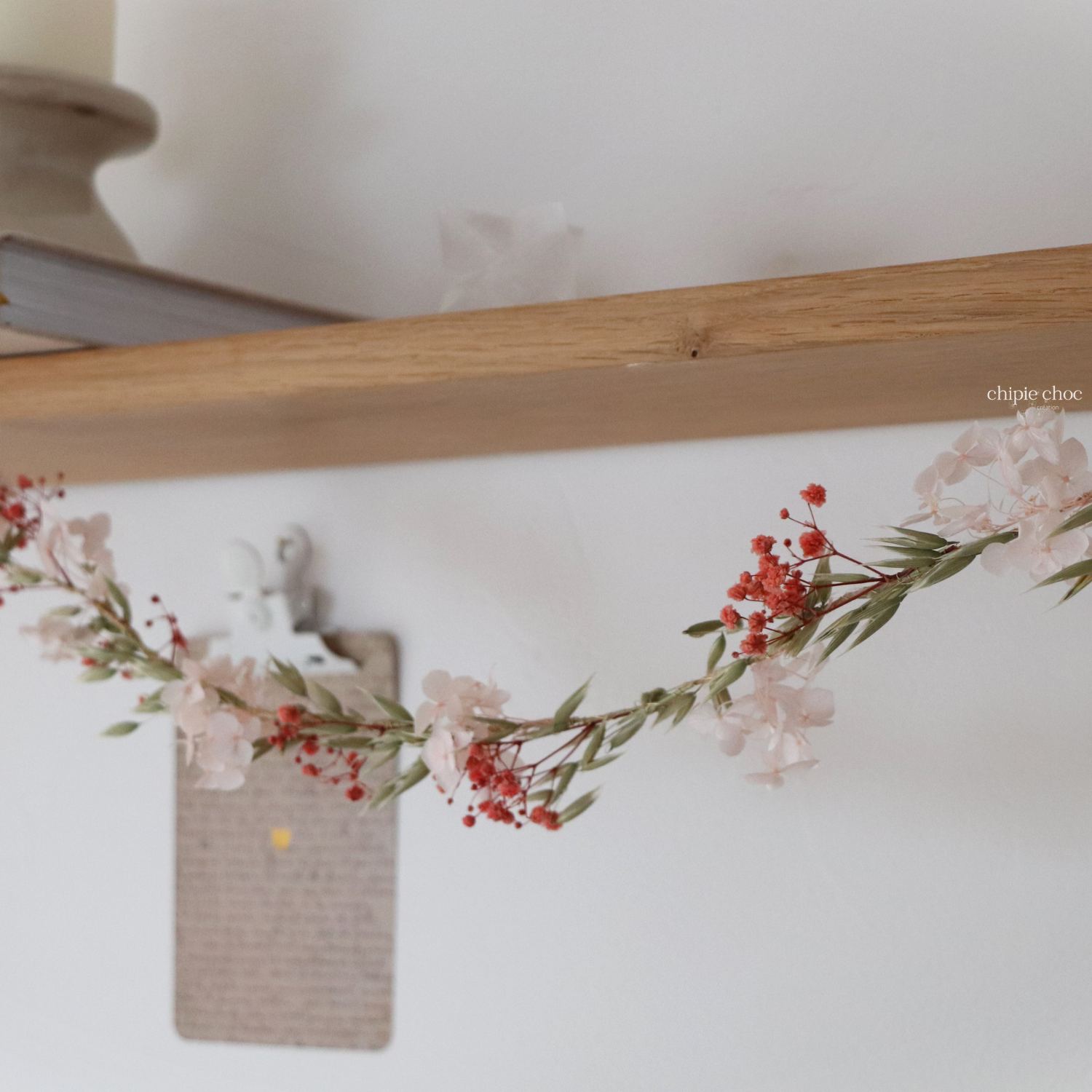 petite guirlande de fleurs séchées