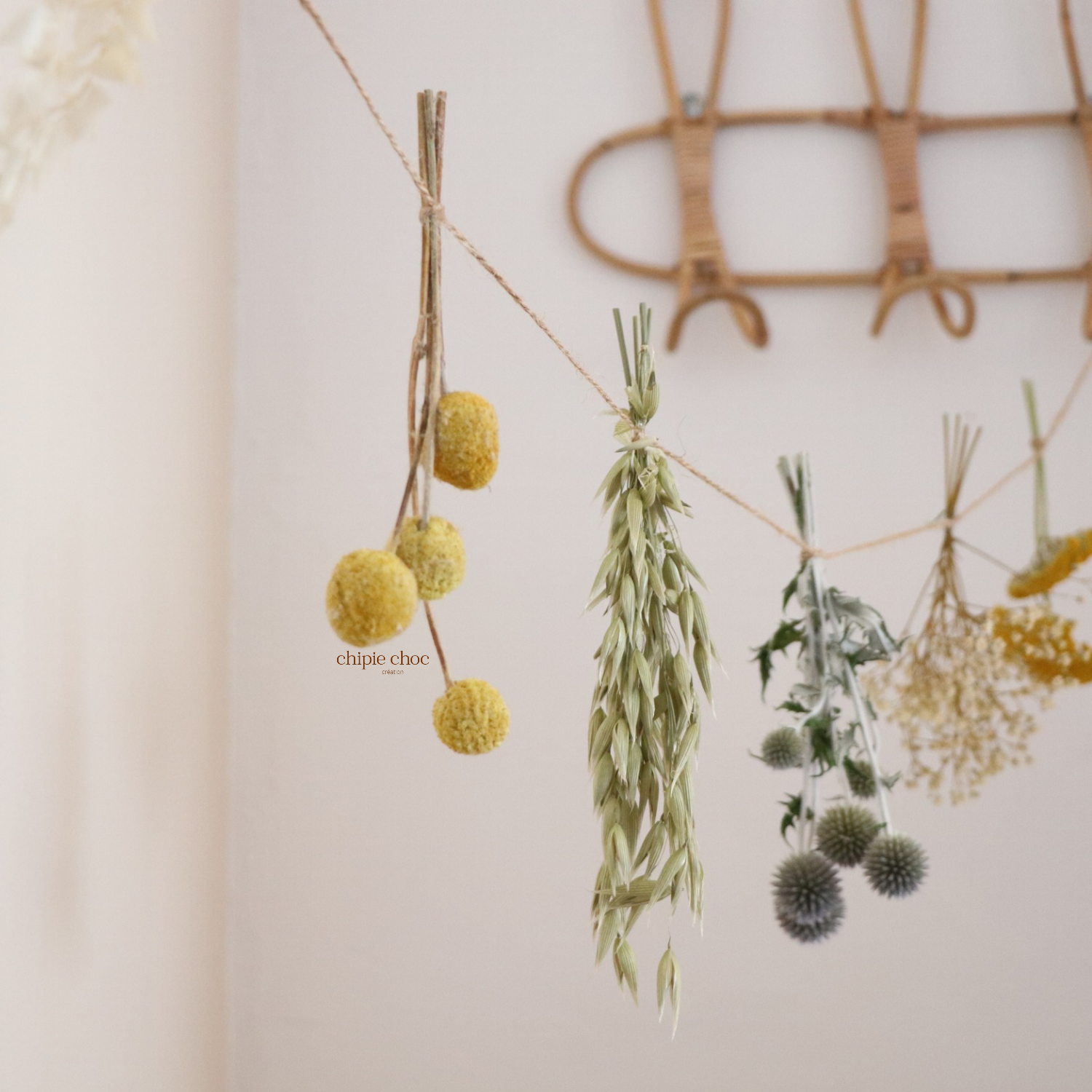 décoration minimaliste fleurs séchées