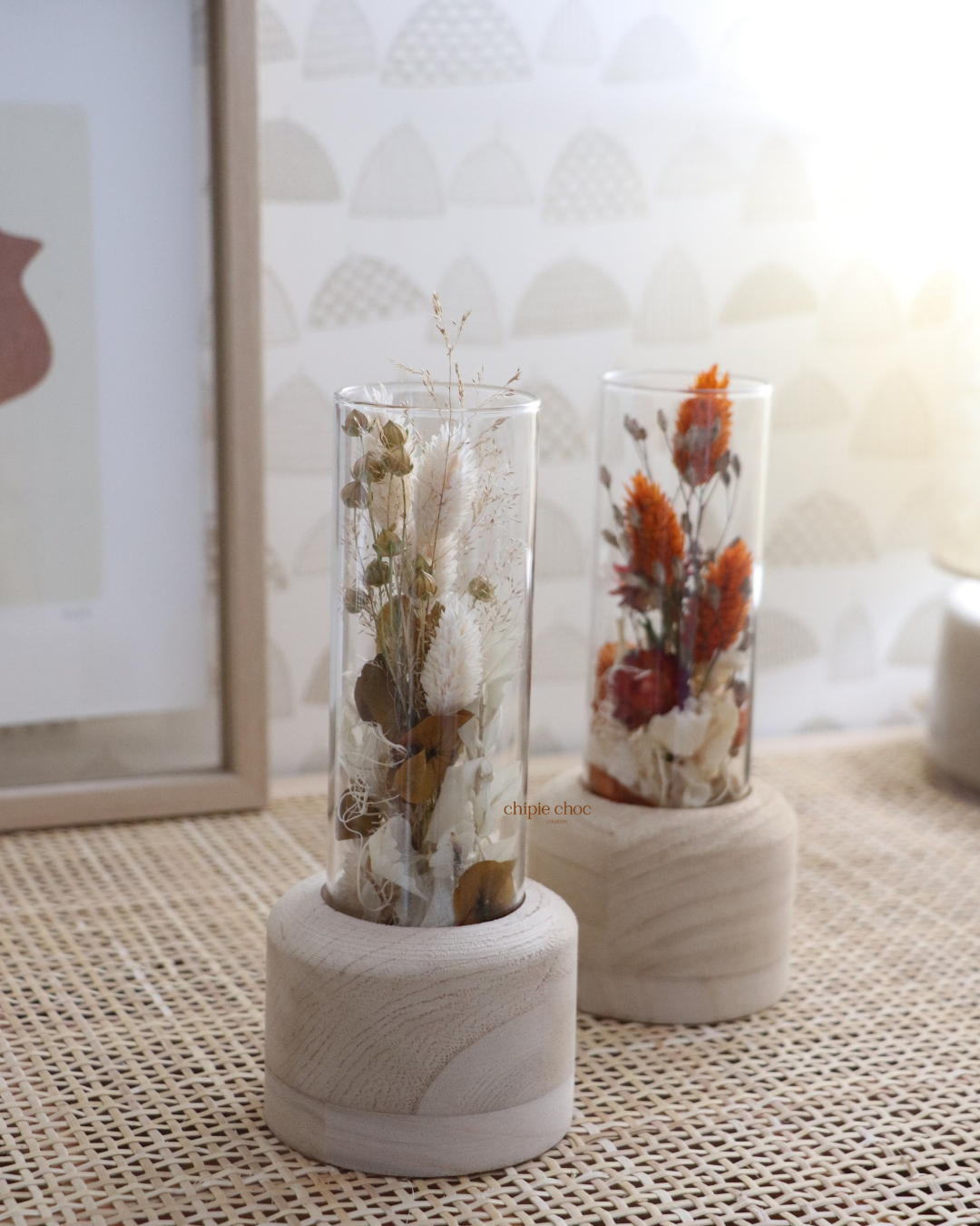 vase et fleurs séchées
