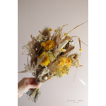 bouquet de fleurs beige jaune naturel