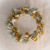 couronne faite à la main en fleurs séchées