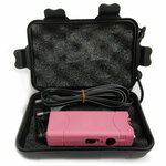 Taser femme rose 1 800 000 Volts rechargeable avec lampe led 3