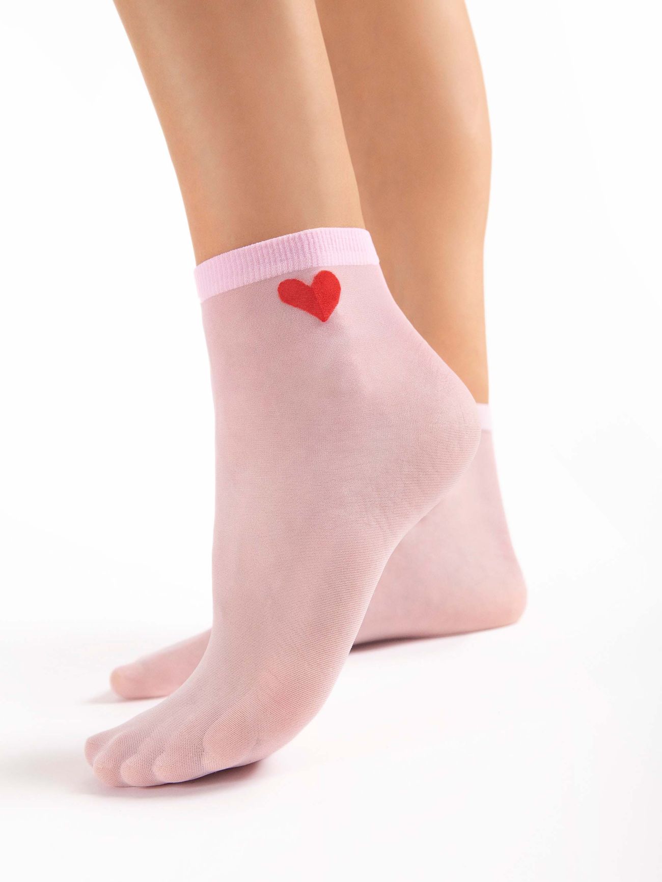 socquette rose avec un coeur dur la cheville