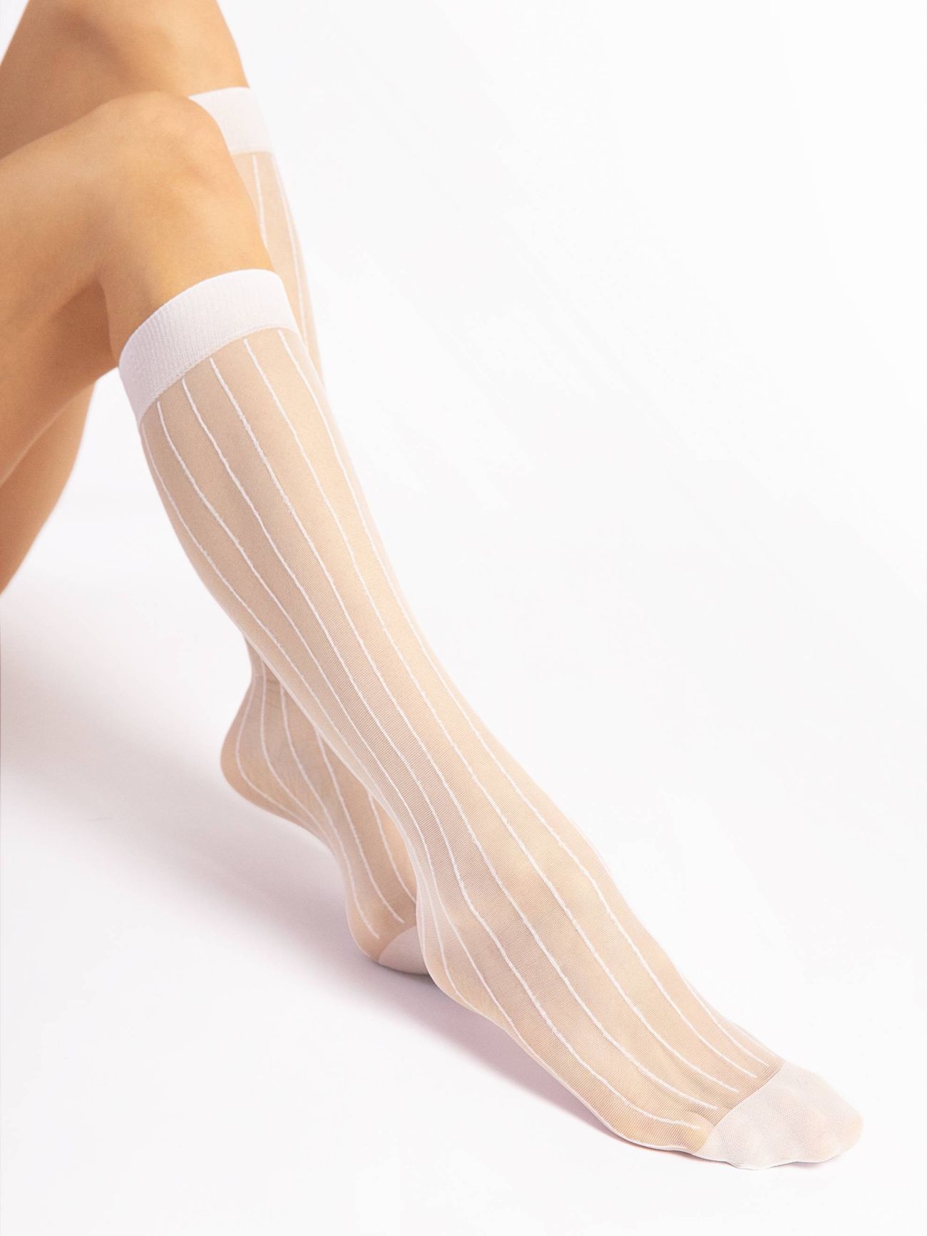 chaussette haute blanche fine 15 deniers
