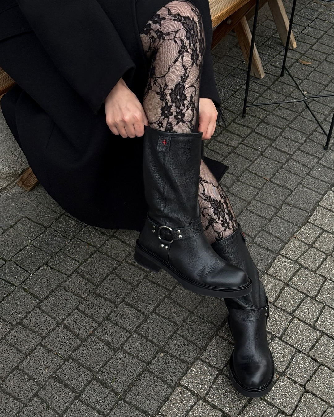 collant moderne avec des fleurs