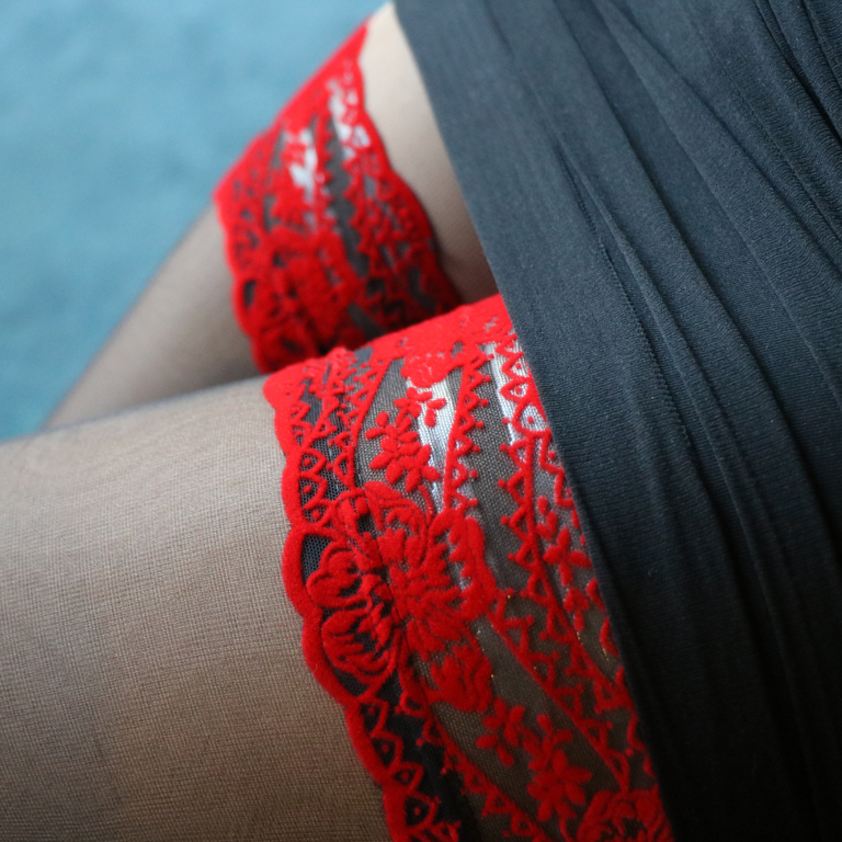 Bas up avec superbe jarretière rouge dentelle FiORE NOCTURNE