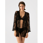 kimono ouvert sur femme sexy