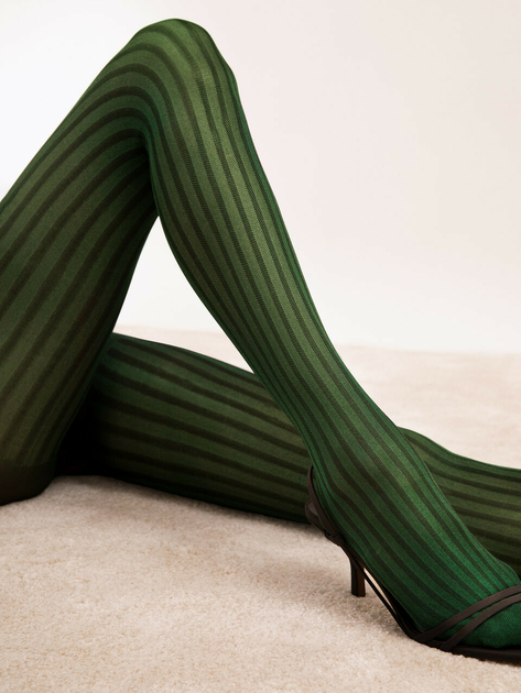 Color Crush: Forest Green  Collant vert, Mode femme, Mode élégante
