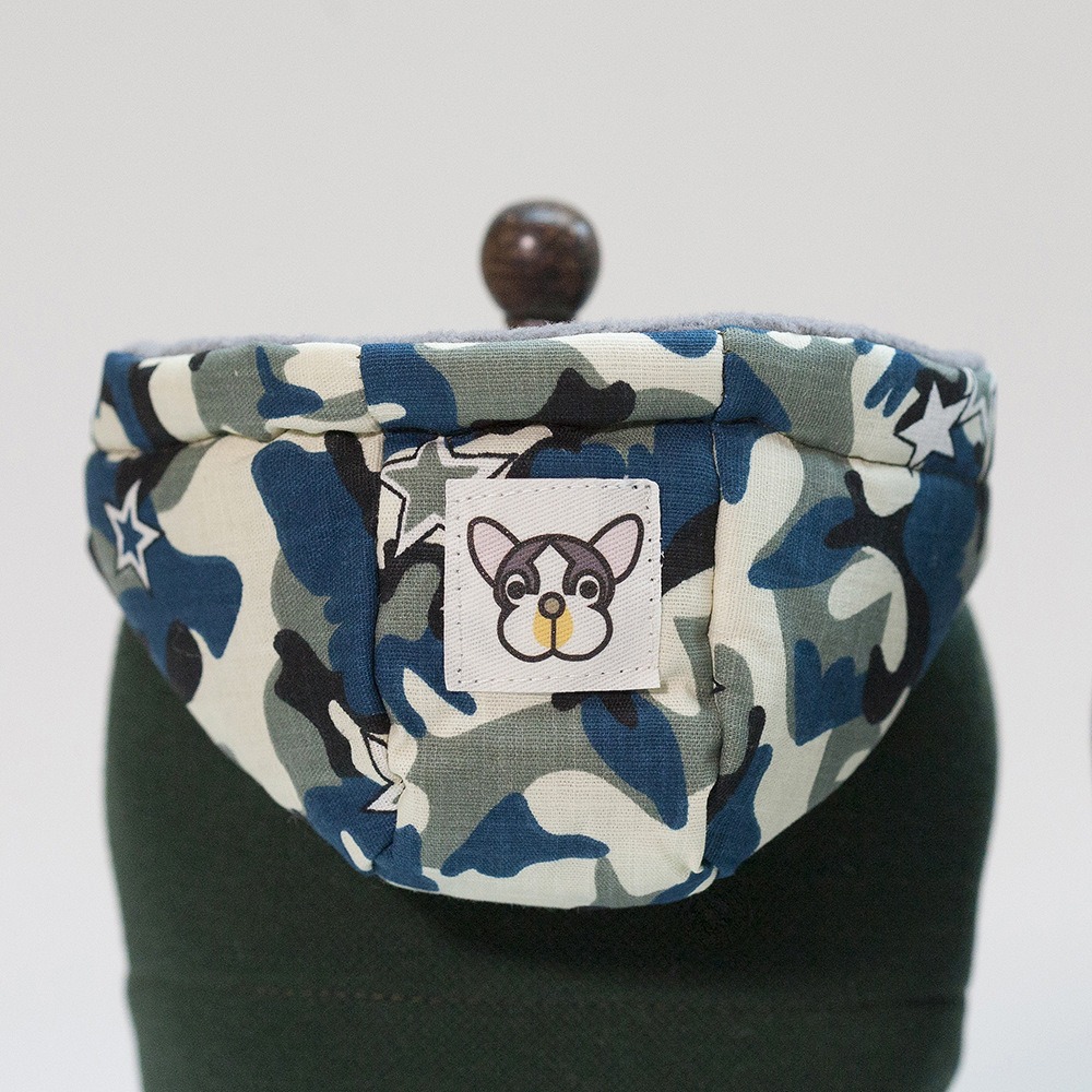 ente-chaude-gilet-pour-animaux-de-compa_main-4