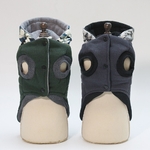 ente-chaude-gilet-pour-animaux-de-compa_main-3