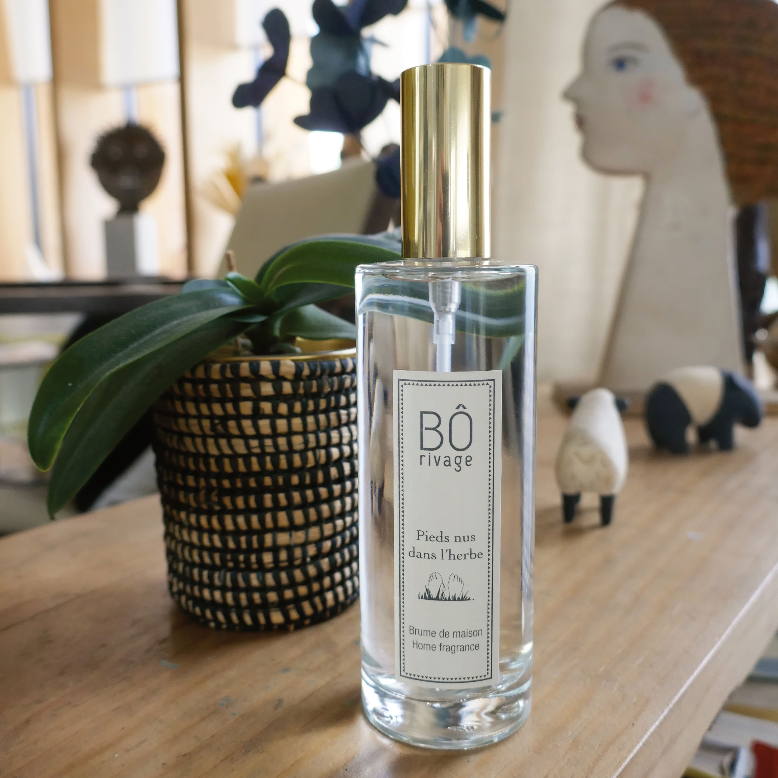 pieds_nus_dans_l_herbe_parfum_de_maison_borivage_3