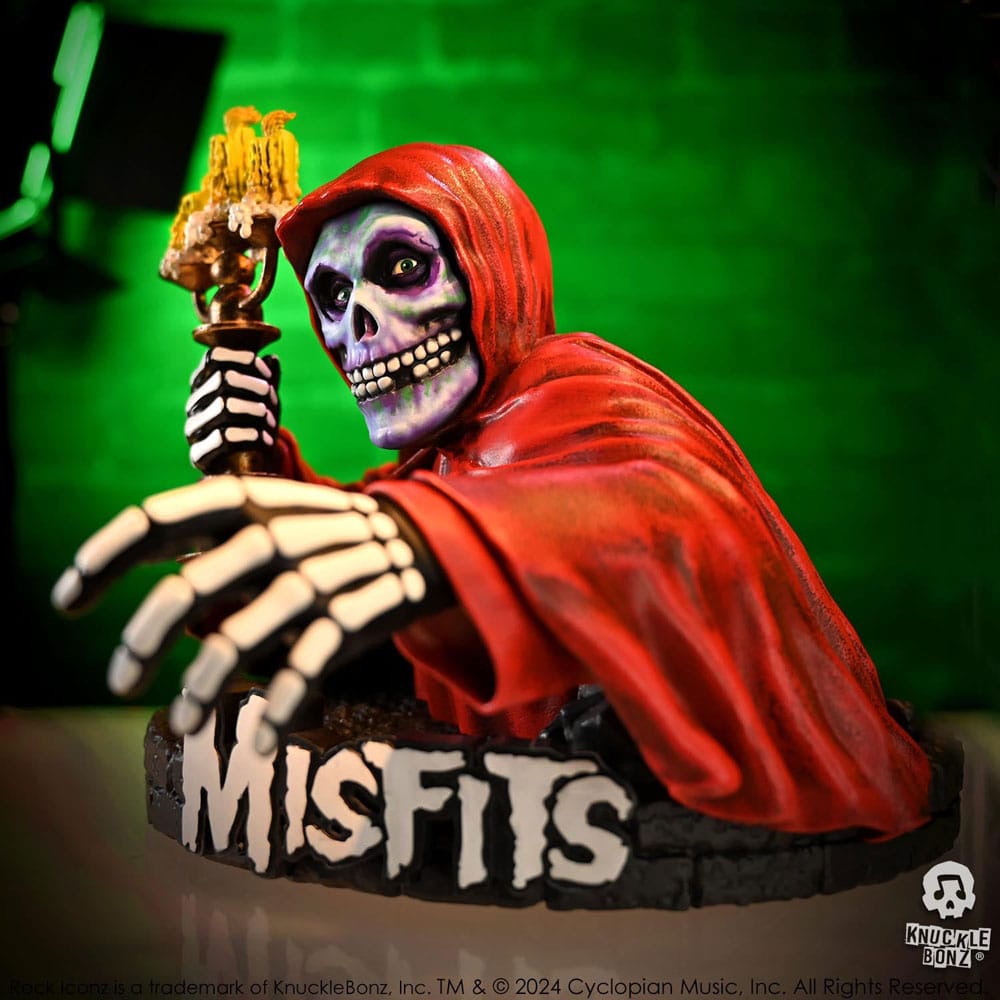 x_knbz-misfitsampsycho100_aa