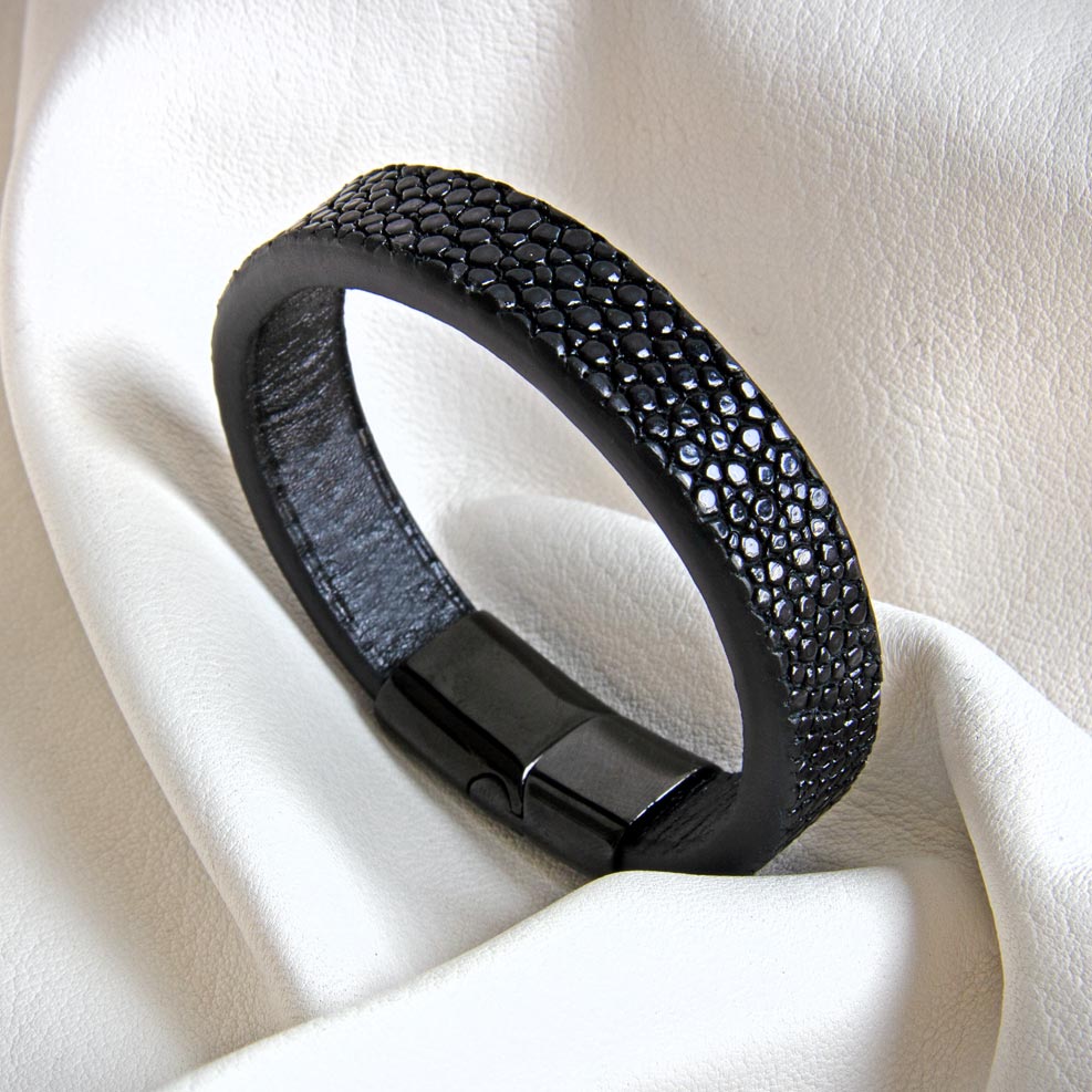 Crivellaro-Bracelet-galuchat-noir-3