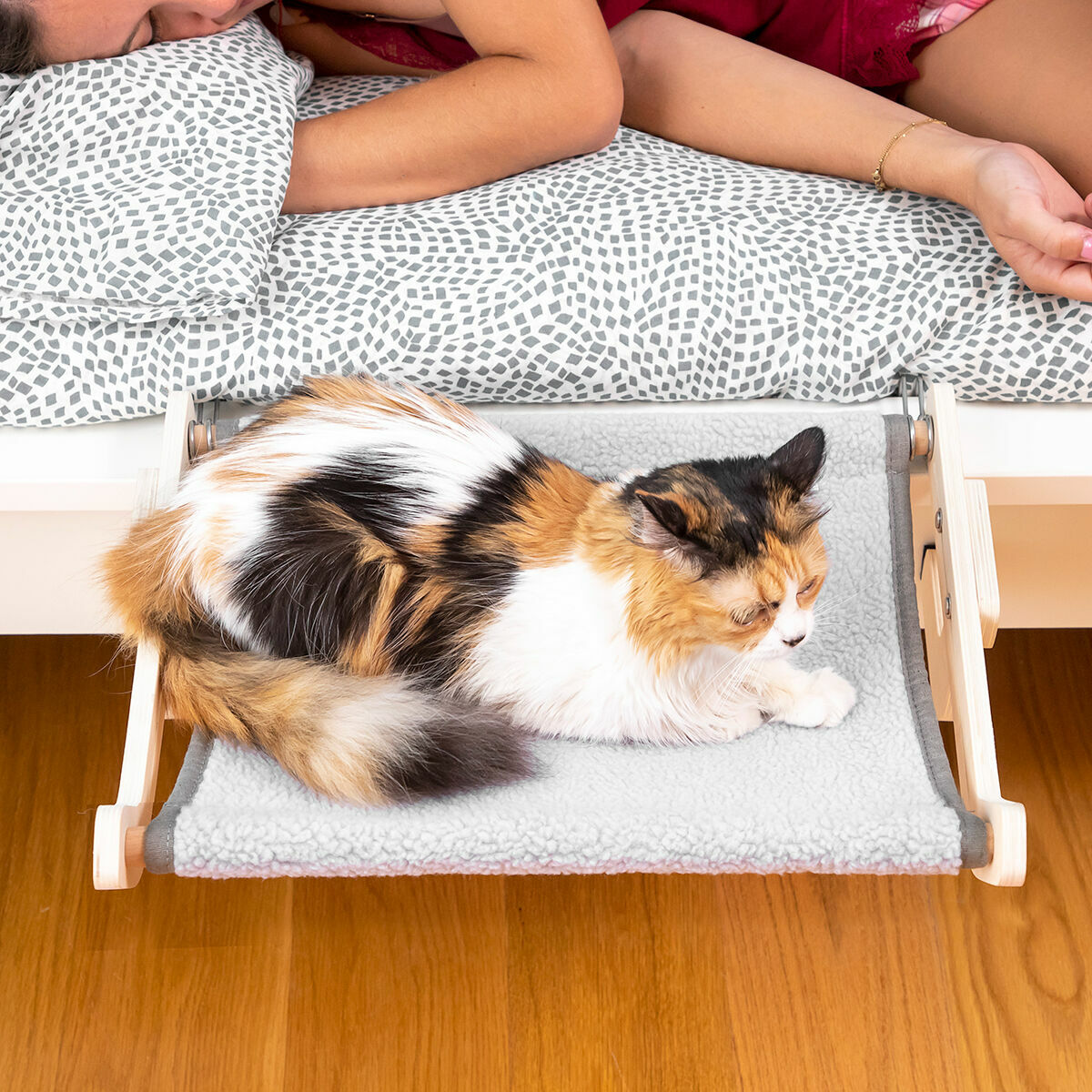 hamac-suspendu-pour-chats-hamacat-innovagoods_694283 (2)