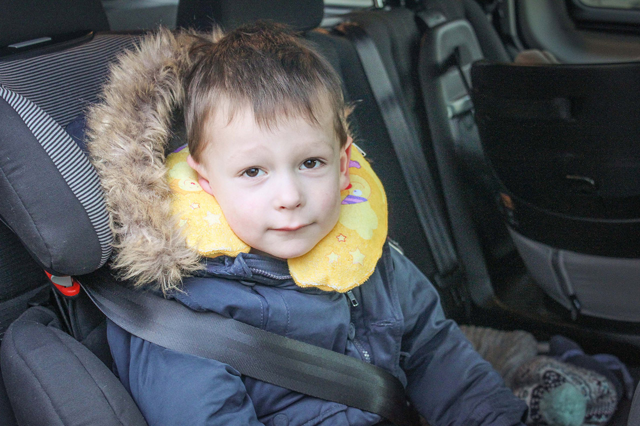 support_de_cou_gonflable_pour_enfant_01