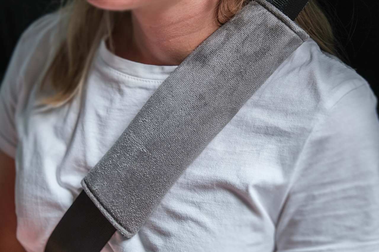 Protège ceinture sweden GRIS CUSTO - SOCARIMEX, Produits d'entretiens auto  pour professionnels