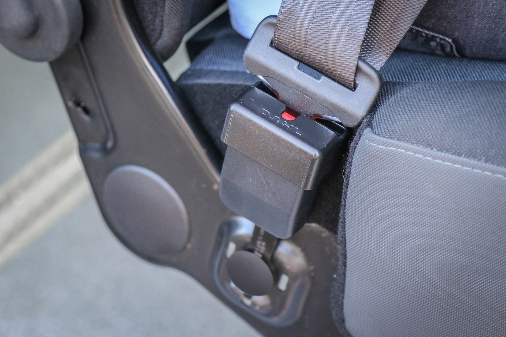 Cache boucle de ceinture de sécurité anti détachement intempestif