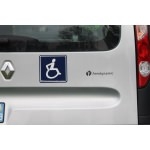 autocollant_pictogramme_handicap_sur_vehicule_04