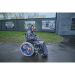vêtement_de_pluie_avec_manches_pour_fauteuil_roulant_04