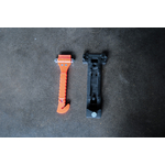 marteau_brise_vitre_voiture_avec_support_06