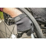 gant_protection_handicap_fauteuil_roulant_05