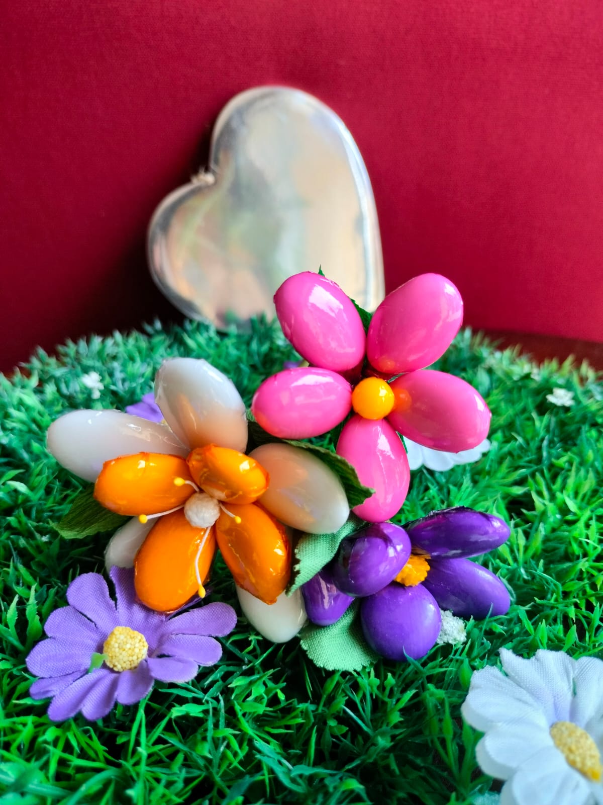 Bouquet Saint Valentin amour secret dragées chocolat coeur prairie