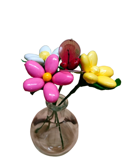 Bouteille_boule_verre_marguerites_coccinelle_dragées_chocolat-removebg-preview