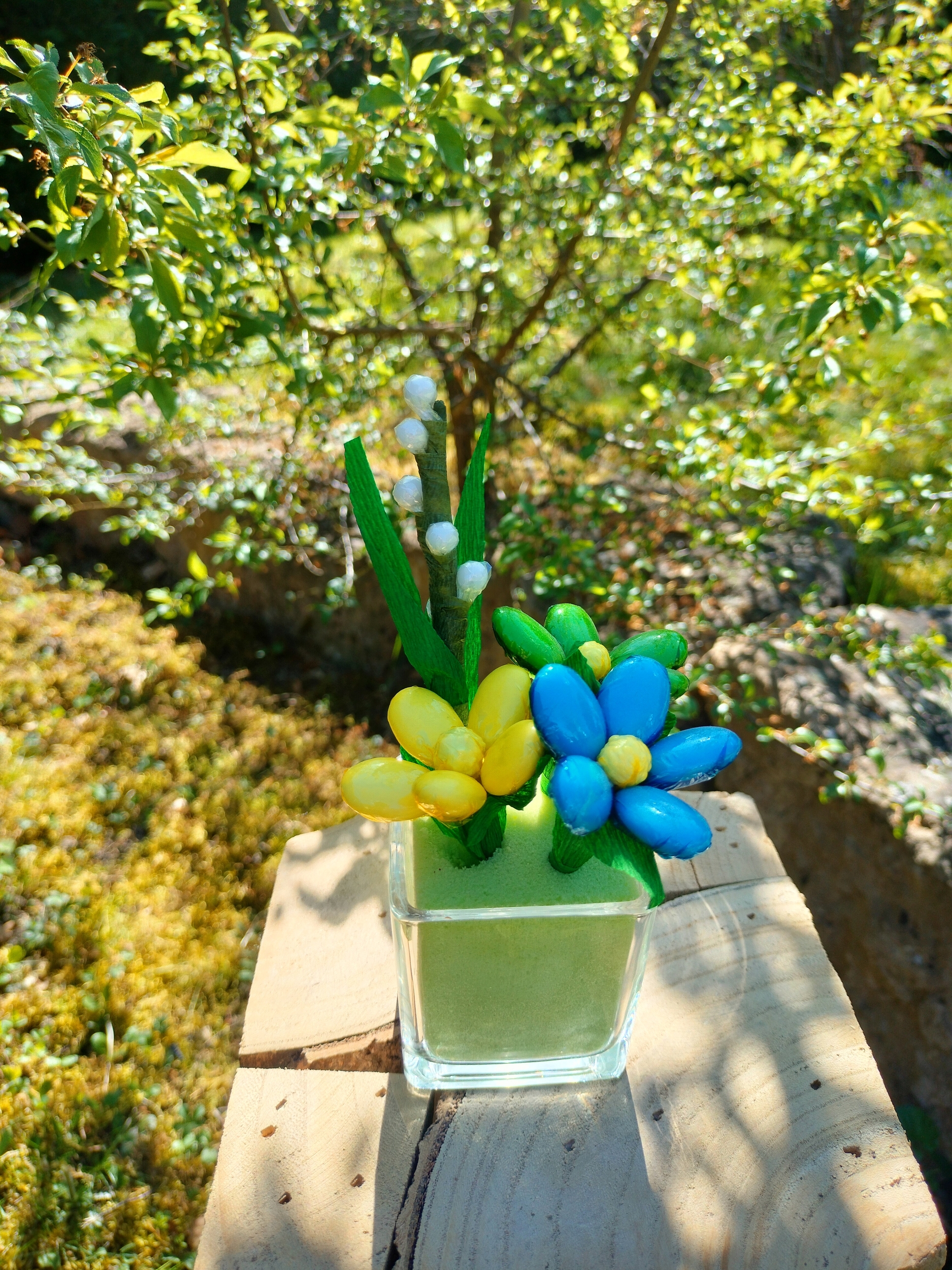 Cube fleurs de dragées et muguet en bonbons de sucre prairie