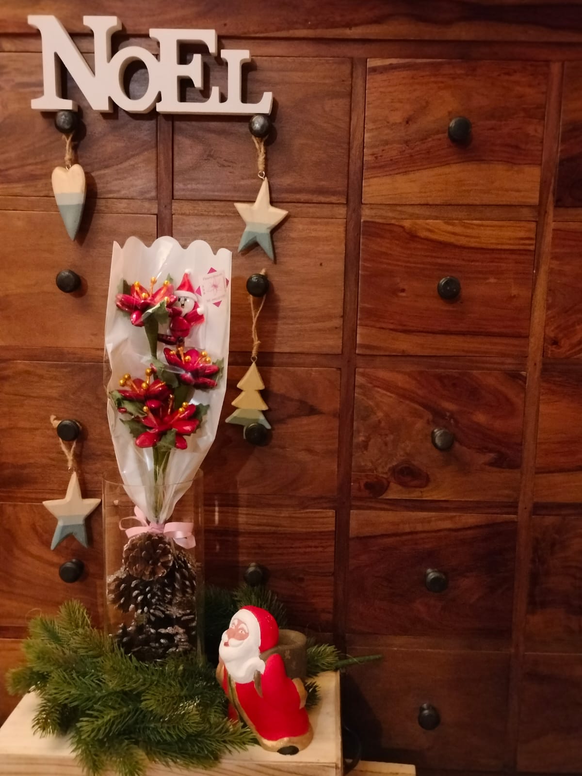 Bouquet étoiles et Père Noël dragées chocolat 1