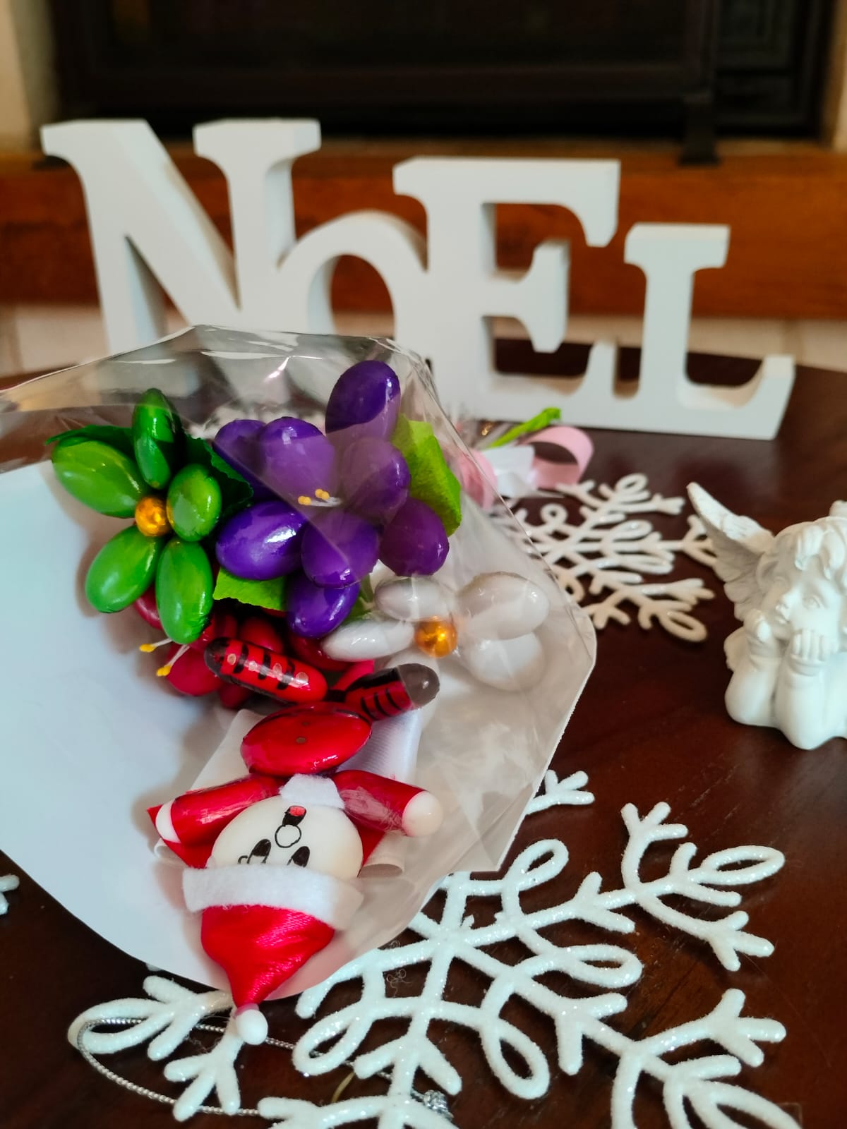Bouquet Père Noel joyeux dragées chocolat 7