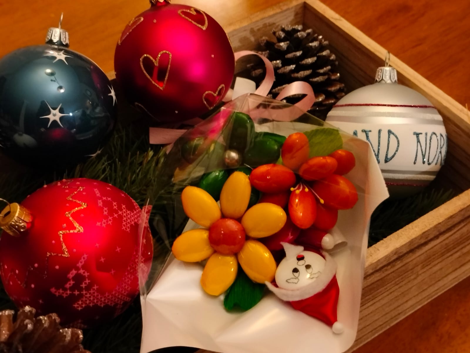 Bouquet Père Noël lumineux dragées chocolat 3