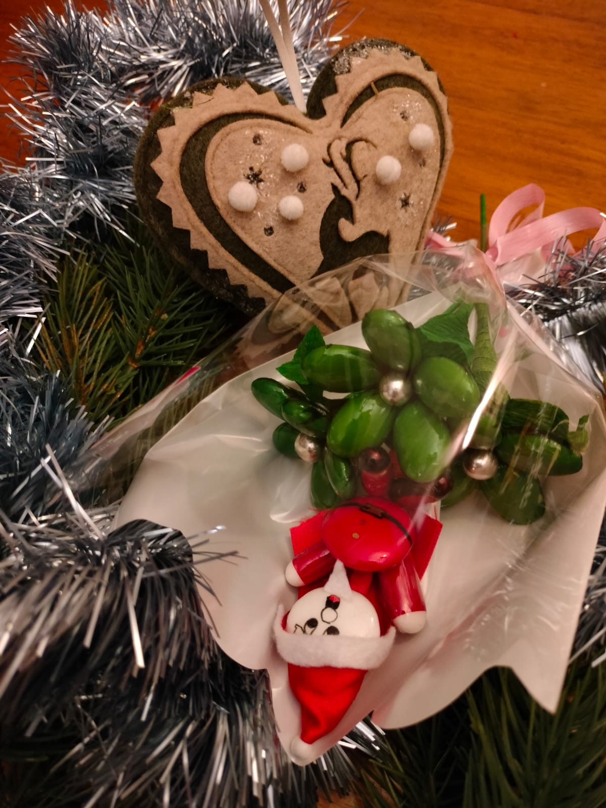 Bouquet Père Noël marguerites dragées chocolat 7