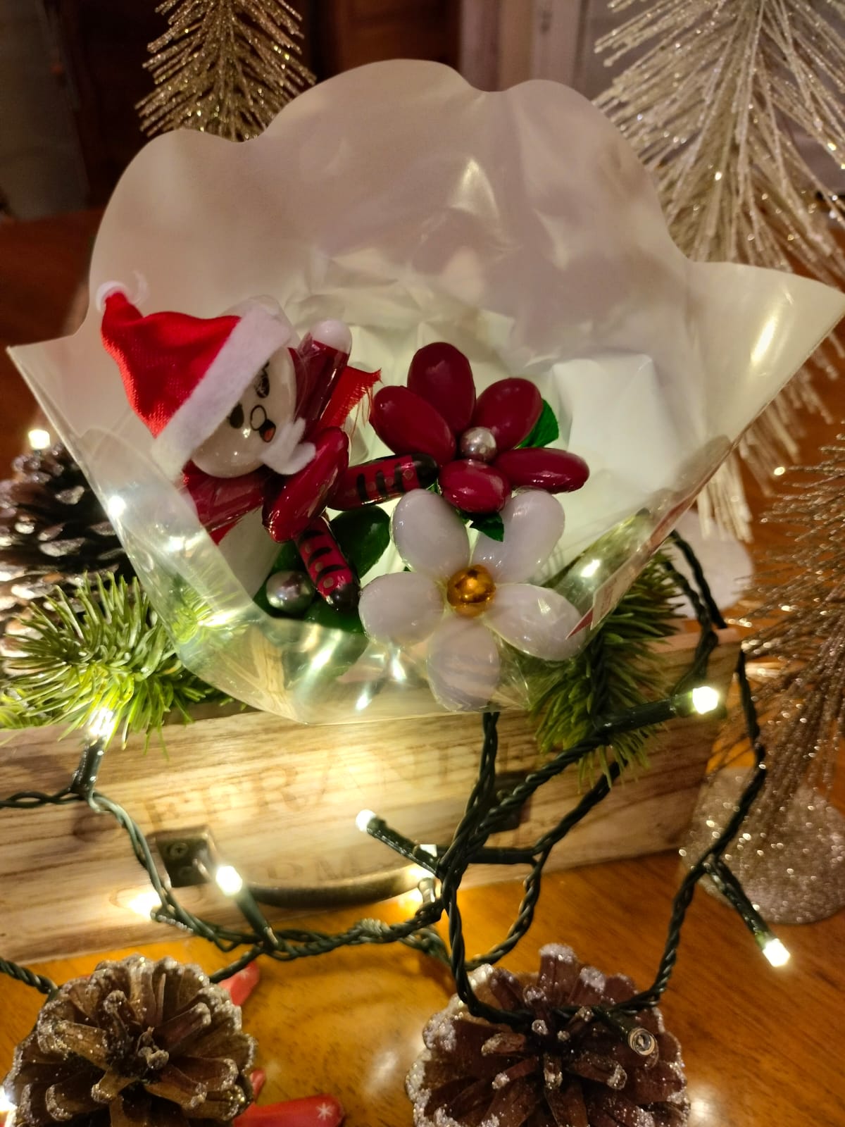 Bouquet Pere Noel et marguerites dragées chocolat 1