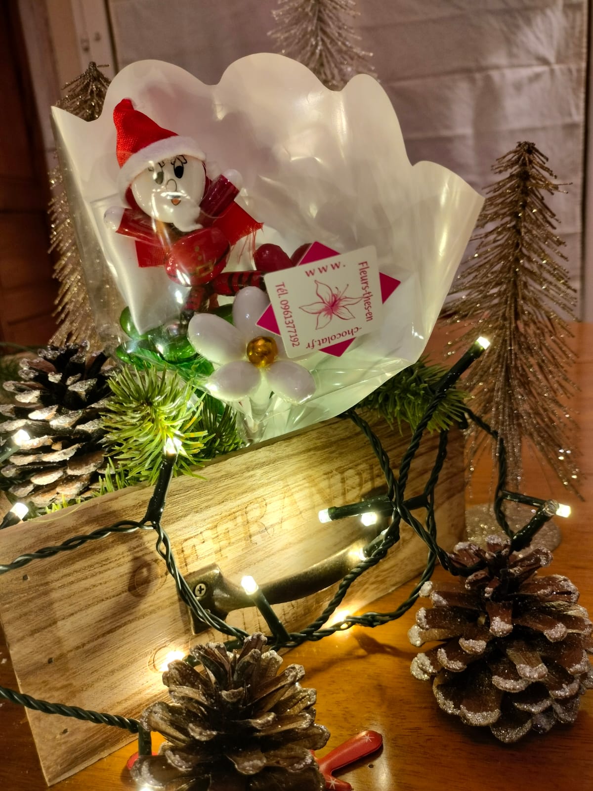 Bouquet Pere Noel et marguerites dragées chocolat 6