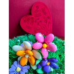 Bouquet Saint Valentin amour secret dragées chocolat coeur rouge prairie
