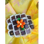 Bouquet de Pâques chocolats et une fleur de dragées zoom