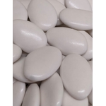 Dragées chocolat noir couleur blanc