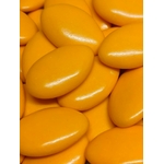 Dragées chocolat noir couleur jaune safran
