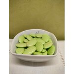 Dragées chocolat noir couleur vert bambou coupelle