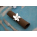 Rond de serviette marguerite dragées chocolat