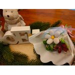 Bouquet de Noël de frésias et marguerite dragées chocolat 1