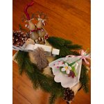 Bouquet de Noël de frésias et marguerite dragées chocolat 2