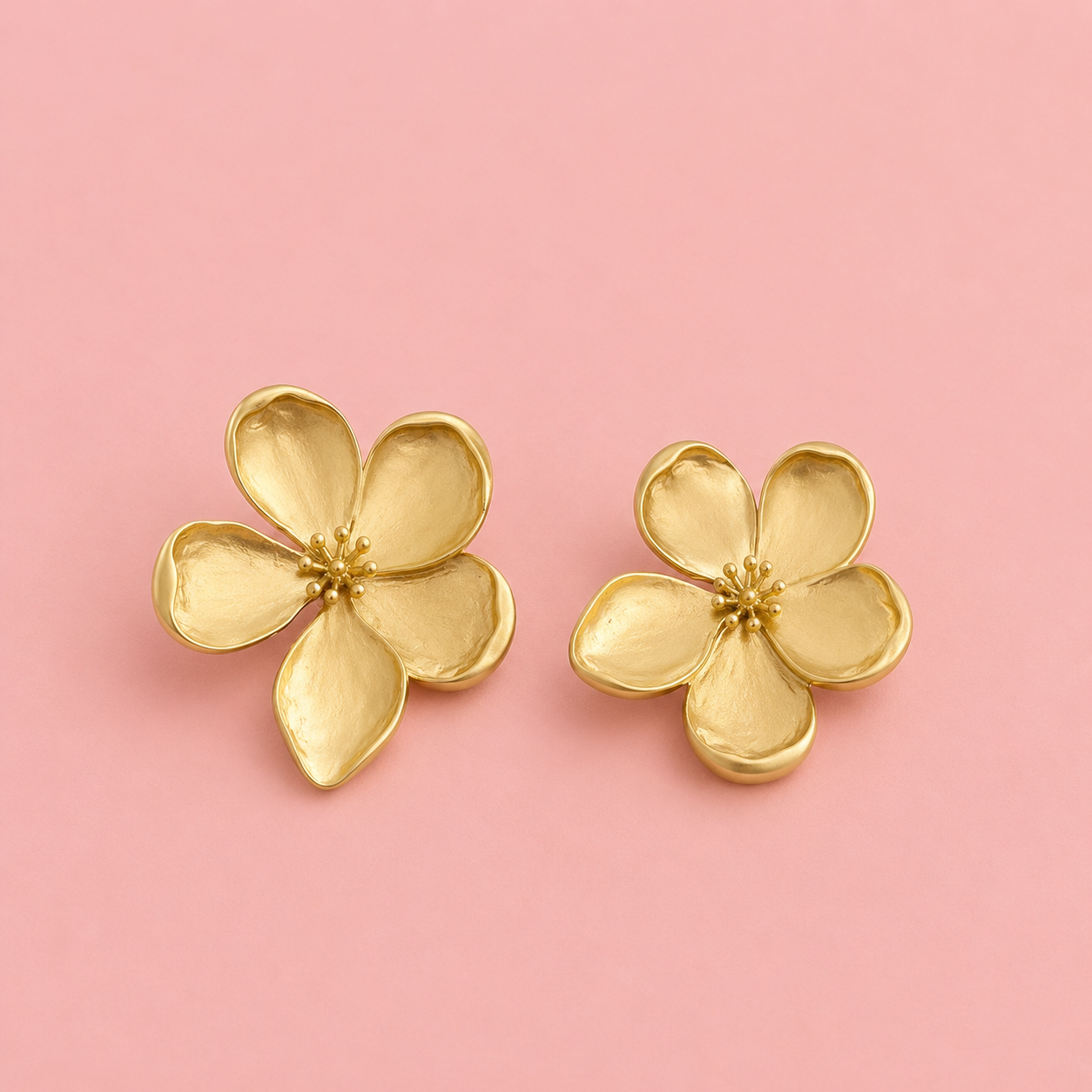 Boucles doreilles fleurs doré