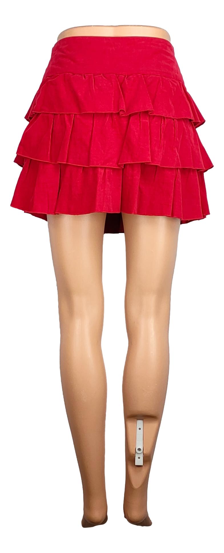 jupe rouge cache cache