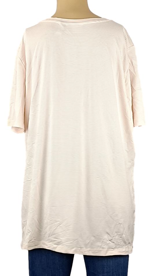 T-shirt D