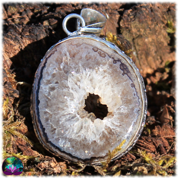 pendentif géode agate druzy