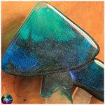 Champignon magique aux cristaux sur socle bleur turquoise 3