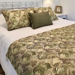 chemin-de-lit-et-coussins-assortis-velours-et-jacquard-linge-de-maison-artisanal-LABAB