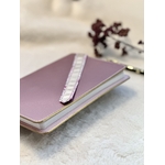 Protège-carnet en cuir parme, tranches dorée, marque-page fleuri et doré, garni du cahier- LABAB