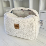 trousse naissance sur mesure en teddy bouclé écru doublé tissu vintage
